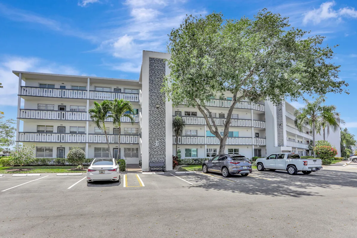 Property Slideshow image 1 of 34 | 3034 oakridge d, Deerfield Beach, FL, 33442