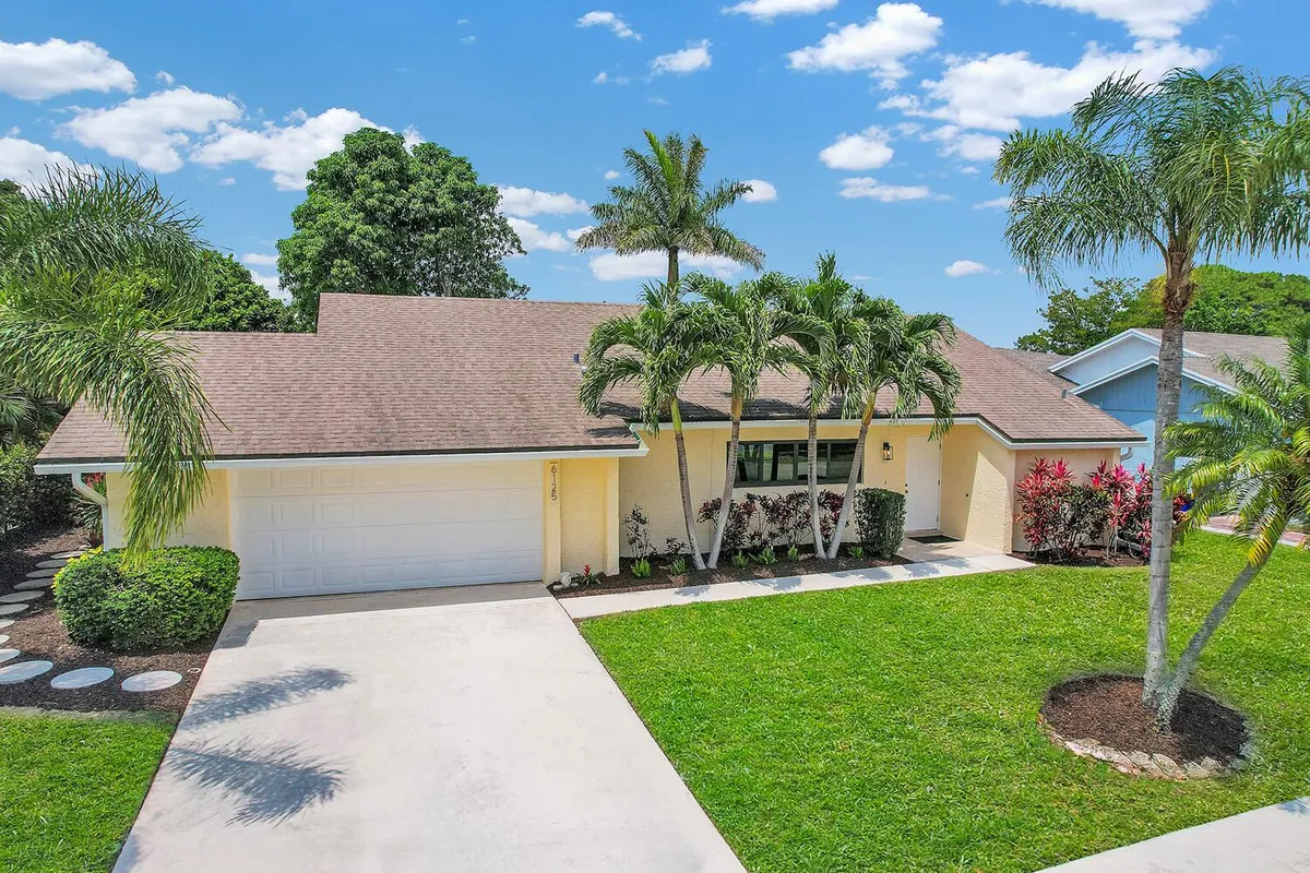 Property Slideshow image 1 of 34 | 6125 winding brook way, Delray Beach, FL, 33484