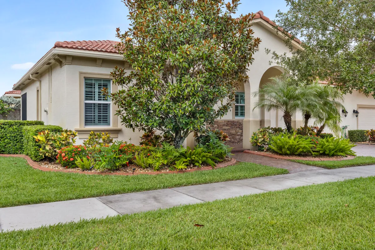 Property Slideshow image 1 of 37 | 10245 sw reggiani rd, Port Saint Lucie, FL, 34986