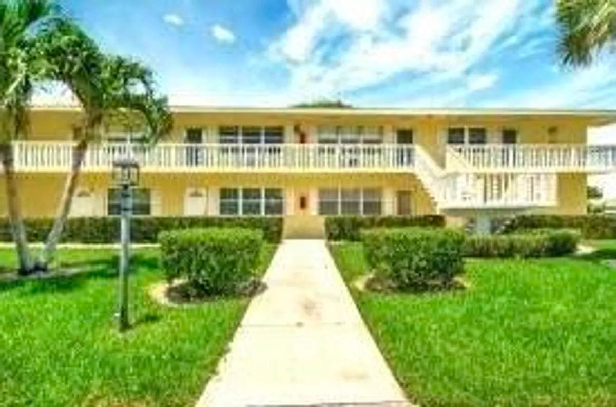 Property Slideshow image 1 of 84 | 107 sheffield e unit e, West Palm Beach, FL, 33417