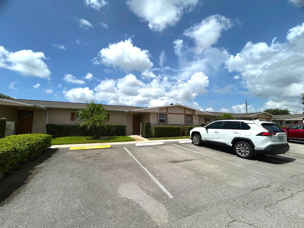 Property Slideshow image 1 of 46 | 2727 dudley dr w g, West Palm Beach, FL, 33415