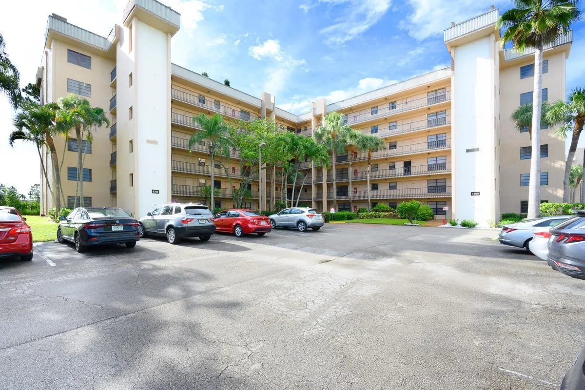 Property Slideshow image 1 of 28 | 4700 lucerne lakes blvd 308, Lake Worth, FL, 33467