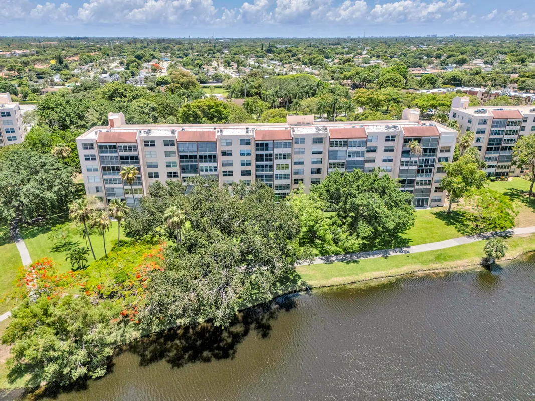 Property Slideshow image 1 of 46 | 14623 bonaire blvd apt 203, Delray Beach, FL, 33446