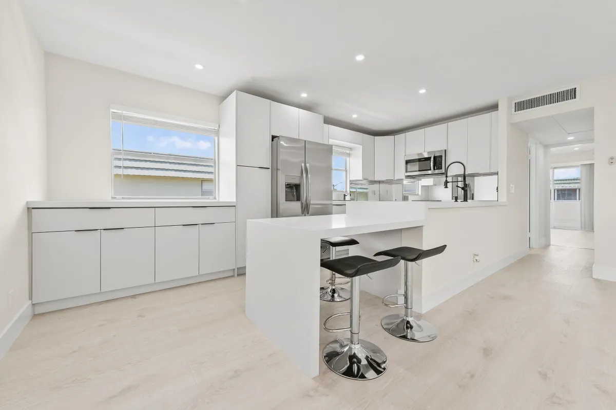 Property Slideshow image 1 of 54 | 653 monaco, Delray Beach, FL, 33446