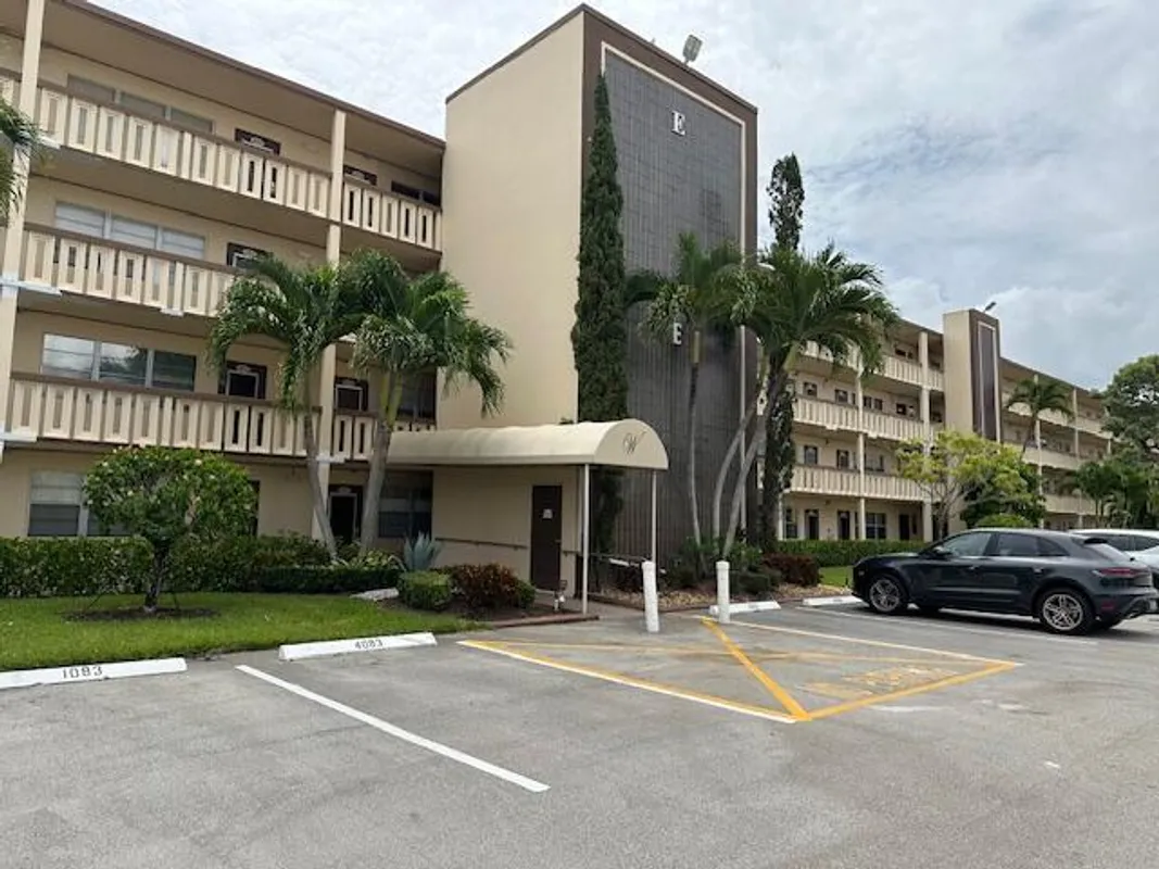 Property Slideshow image 1 of 85 | 4093 wolverton e unit e, Boca Raton, FL, 33434