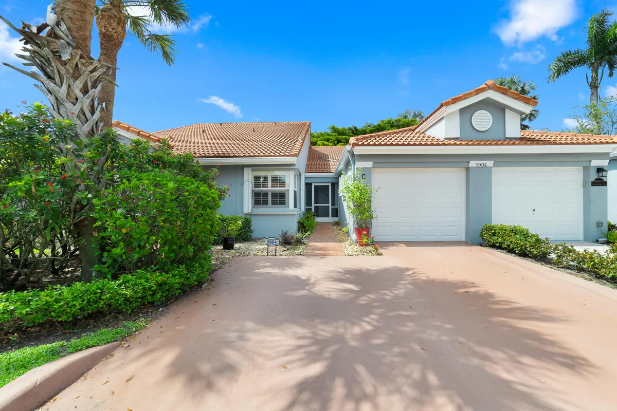 Property Slideshow image 1 of 28 | 9904 summerbrook ter c, Boynton Beach, FL, 33437