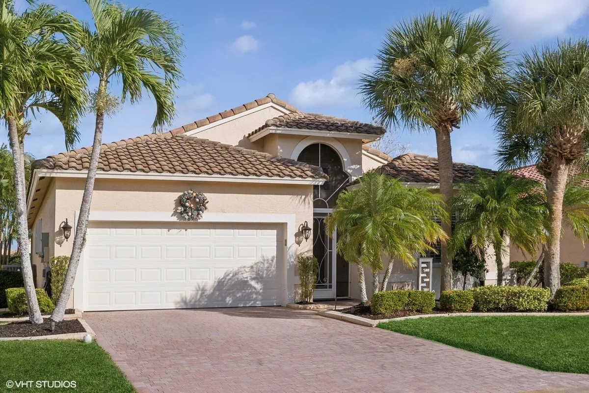 Property Slideshow image 1 of 35 | 389 nw springview loop, Port Saint Lucie, FL, 34986