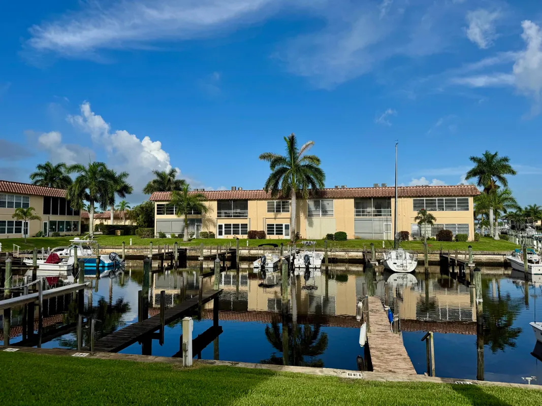 Property Slideshow image 1 of 18 | 2600 s kanner hwy q12, Stuart, FL, 34994