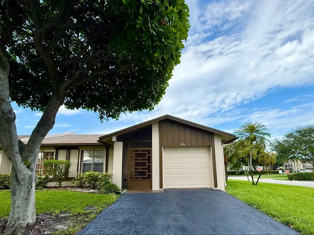 Property Slideshow image 1 of 19 | 5496 viburnum cir, Delray Beach, FL, 33484