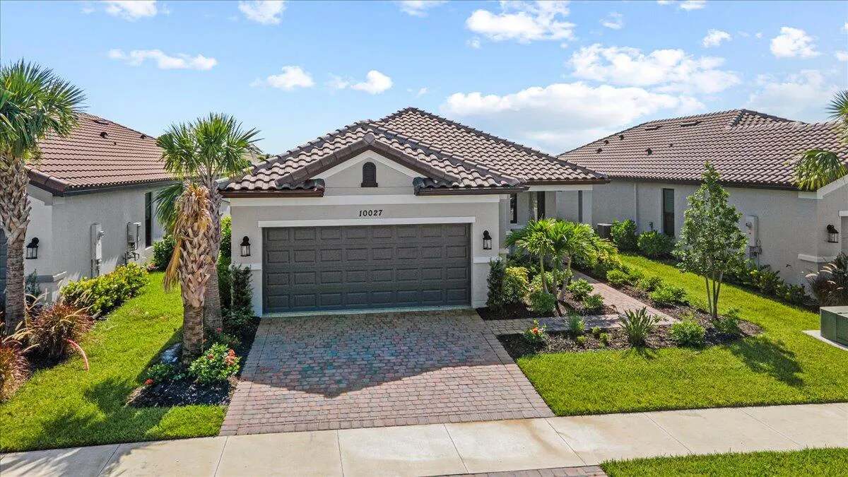 Property Slideshow image 1 of 73 | 10027 sw santini rd, Port Saint Lucie, FL, 34987