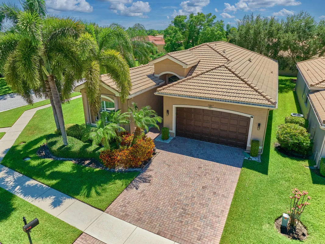 Property Slideshow image 1 of 90 | 10807 redlake isle, Boynton Beach, FL, 33473
