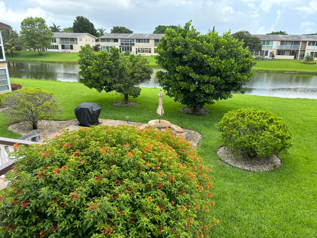 Property Slideshow image 1 of 12 | 325 andover m, West Palm Beach, FL, 33417