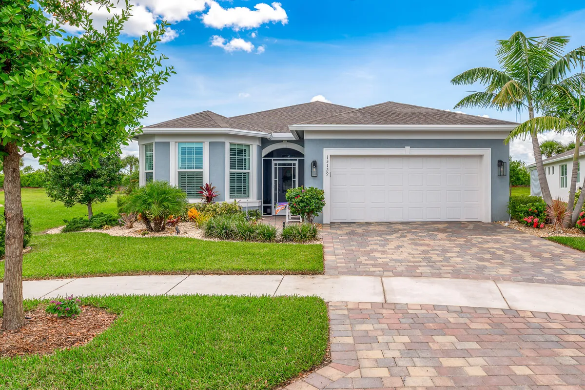 Property Slideshow image 1 of 39 | 13129 sw vermillion cir, Port Saint Lucie, FL, 34987