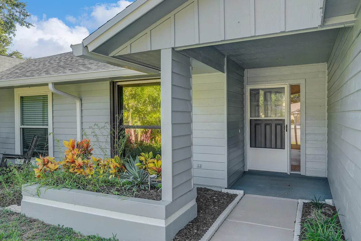 Property Slideshow image 1 of 42 | 12726 se pinehurst ct, Hobe Sound, FL, 33455