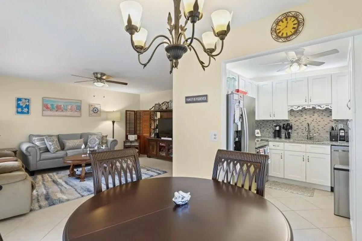 Property Slideshow image 1 of 20 | 815 flanders q q, Delray Beach, FL, 33484