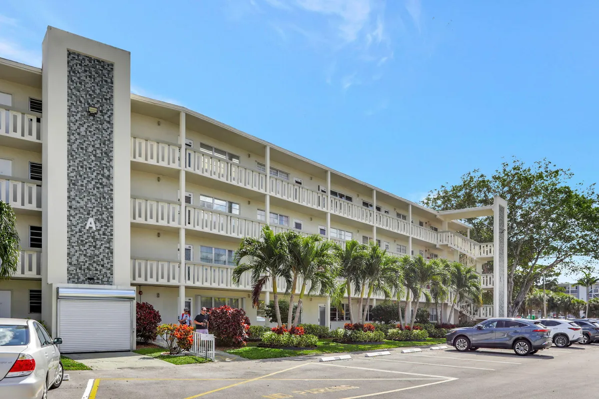 Property Slideshow image 1 of 84 | 4004 cambridge a # 4004, Deerfield Beach, FL, 33442