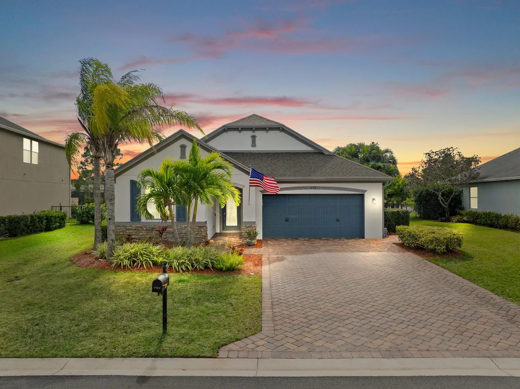 Property Slideshow image 1 of 43 | 792 sw sun cir, Palm City, FL, 34990