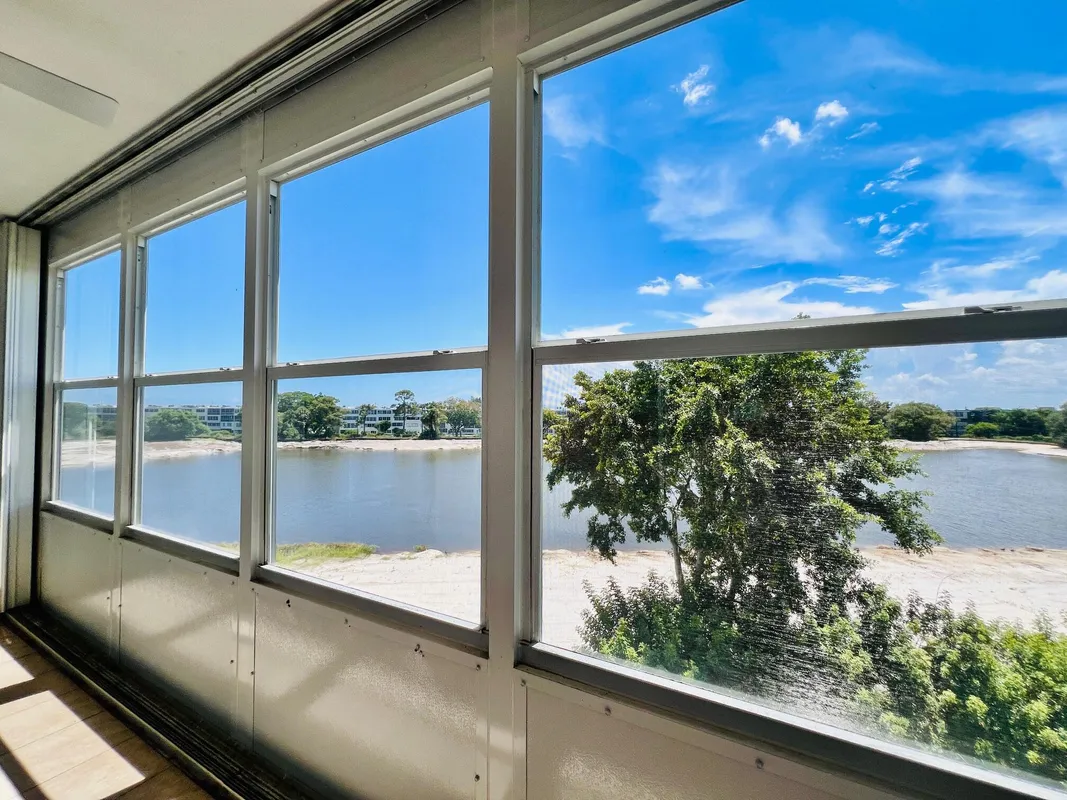 Property Slideshow image 1 of 19 | 414 greenbrier b, West Palm Beach, FL, 33417