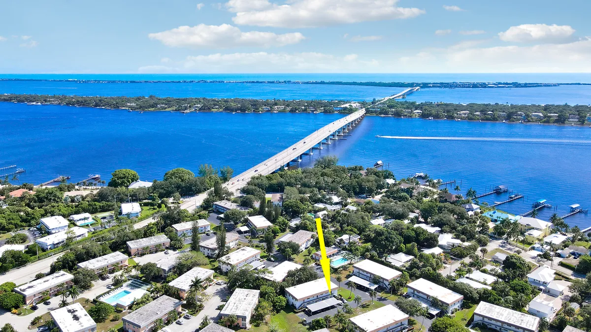Property Slideshow image 1 of 19 | 2950 se ocean blvd 6-3, Stuart, FL, 34996