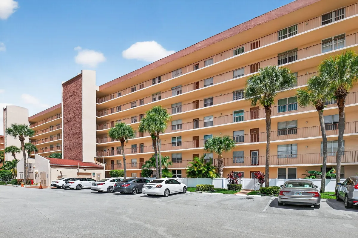 Property Slideshow image 1 of 39 | 14527 bonaire blvd apt 702, Delray Beach, FL, 33446