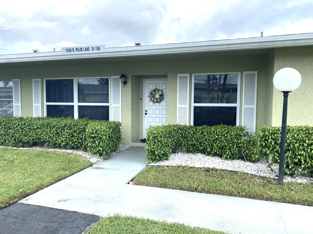 Property Slideshow image 1 of 43 | 1040 n palm ln c, Delray Beach, FL, 33445