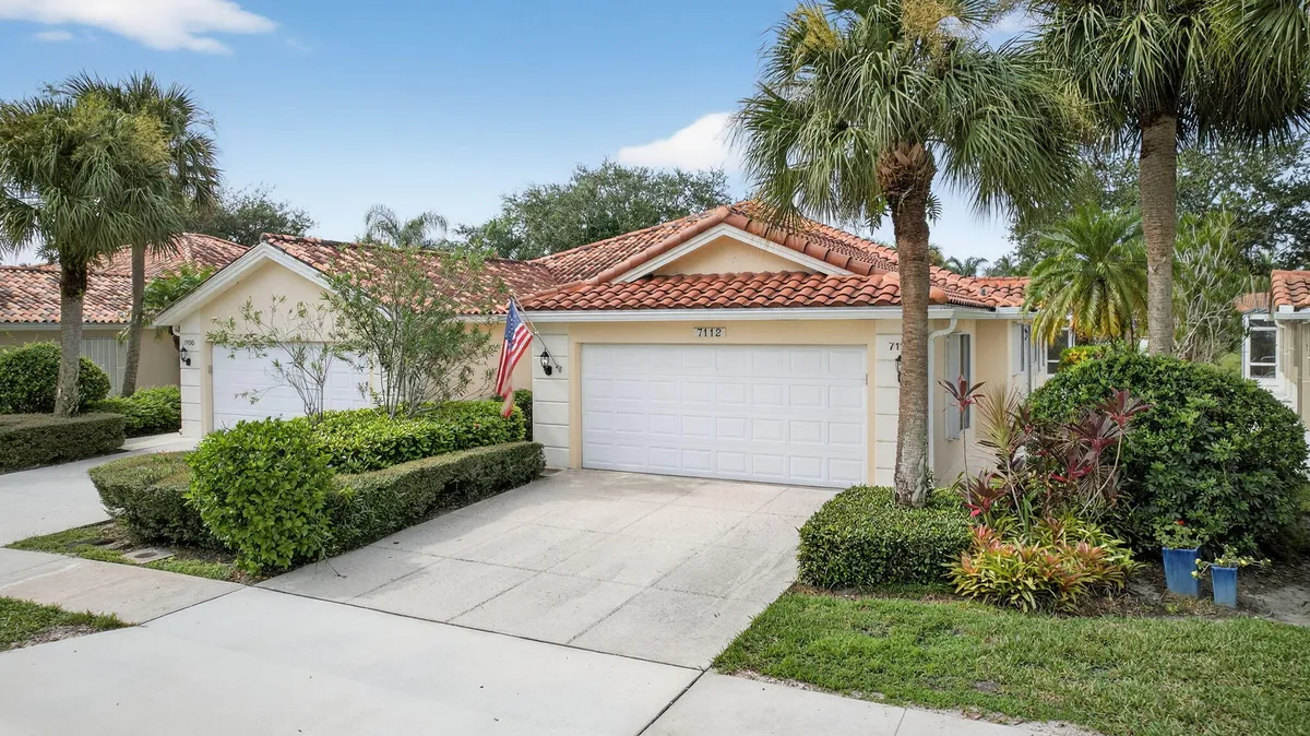 Property Slideshow image 1 of 39 | 7112 grassy bay dr, West Palm Beach, FL, 33411