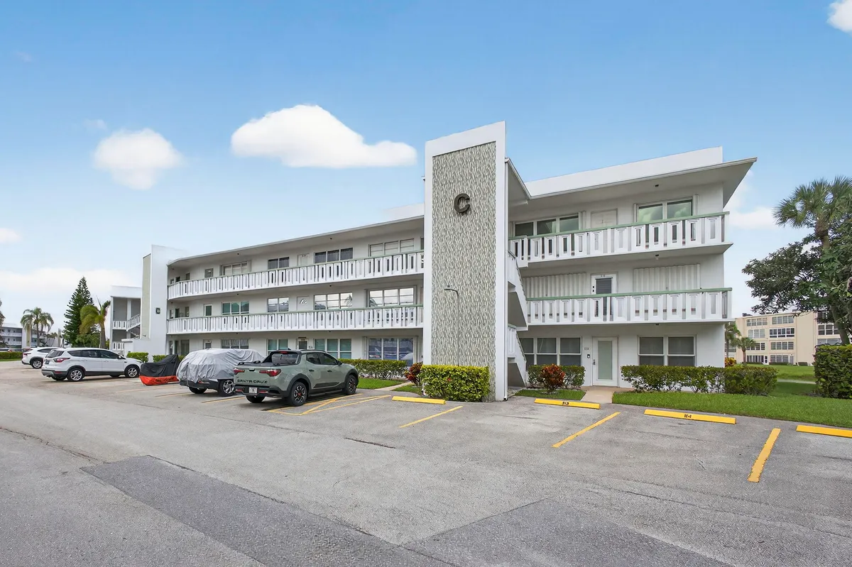 Property Slideshow image 1 of 28 | 312 wellington c, West Palm Beach, FL, 33417