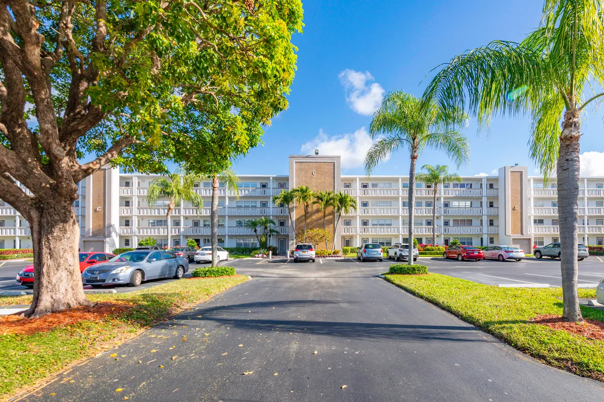 Property Slideshow image 1 of 27 | 4043 rexford c # 4043, Boca Raton, FL, 33434