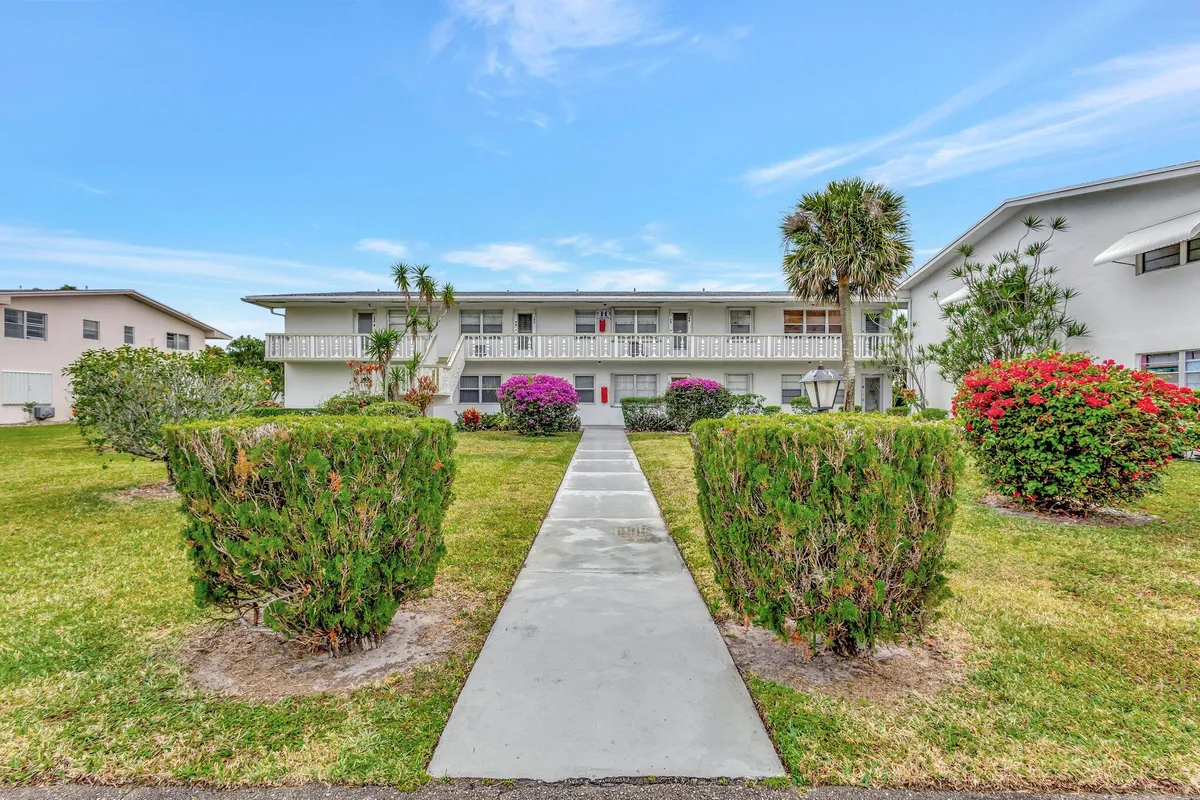 Property Slideshow image 1 of 33 | 189 coventry h, West Palm Beach, FL, 33417