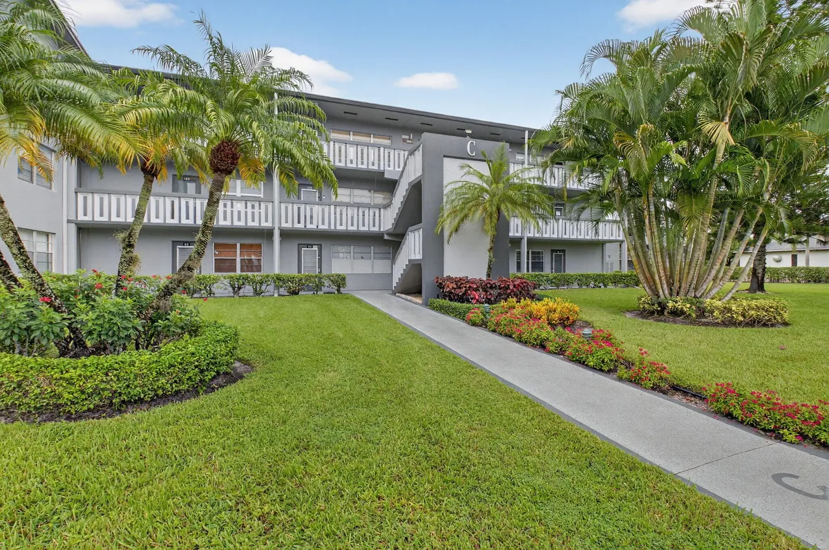 Property Slideshow image 1 of 50 | 125 suffolk c, Boca Raton, FL, 33434