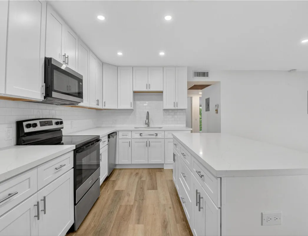 Property Slideshow image 1 of 20 | 125 brighton c, Boca Raton, FL, 33434