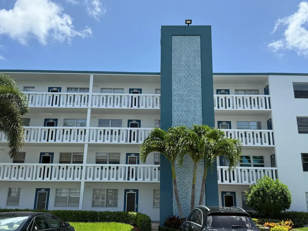 Property Slideshow image 1 of 17 | 3021 exeter b, Boca Raton, FL, 33434