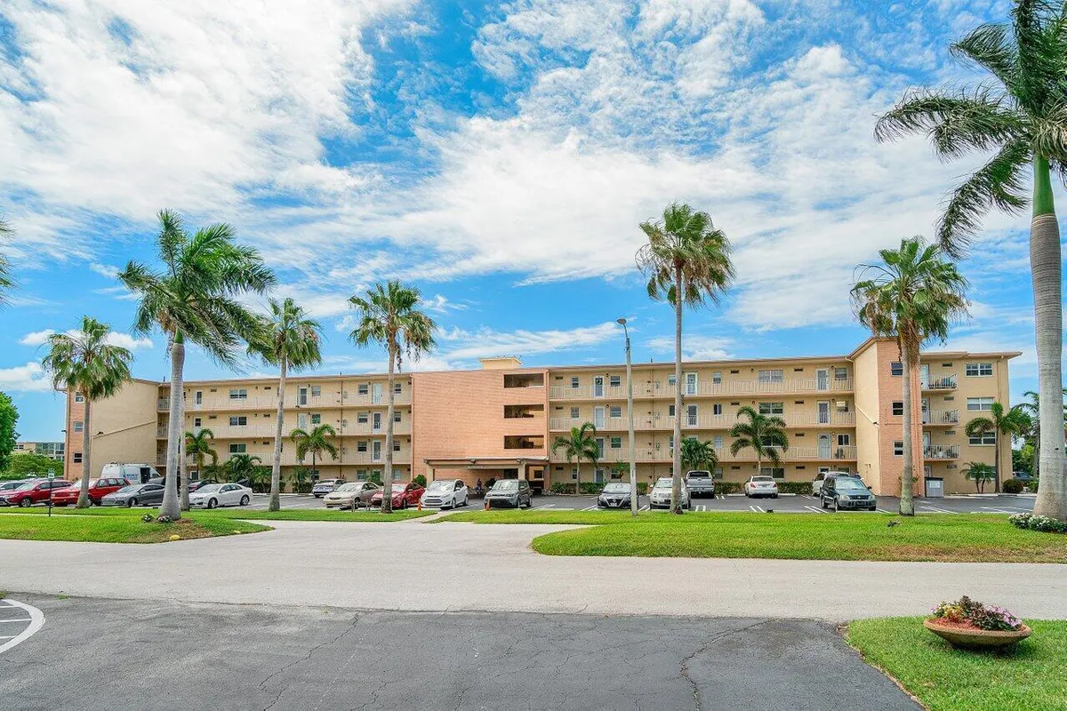 Property Slideshow image 1 of 38 | 2615 ne 1st ct apt 301, Boynton Beach, FL, 33435
