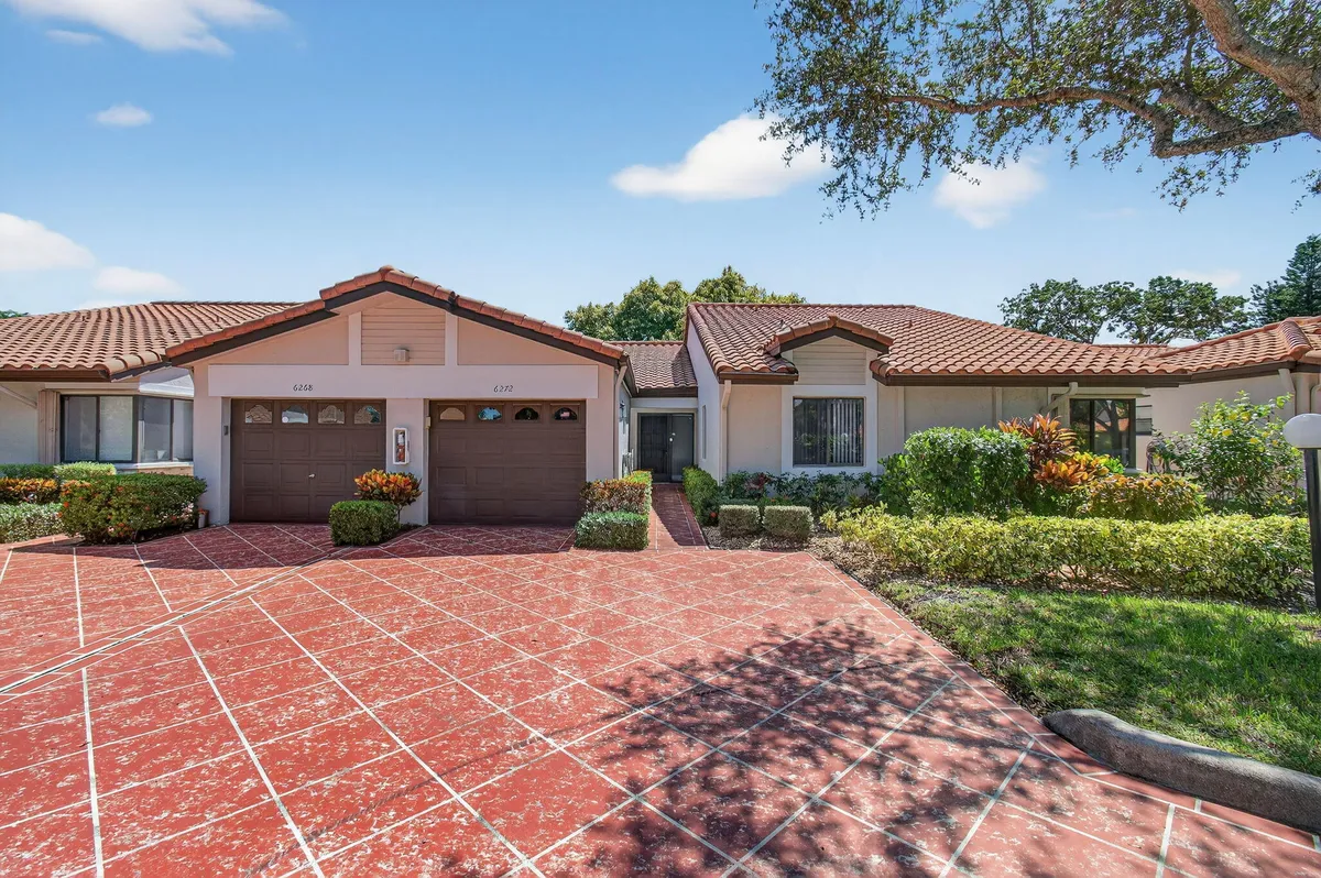 Property Slideshow image 1 of 45 | 6272 kings gate cir, Delray Beach, FL, 33484