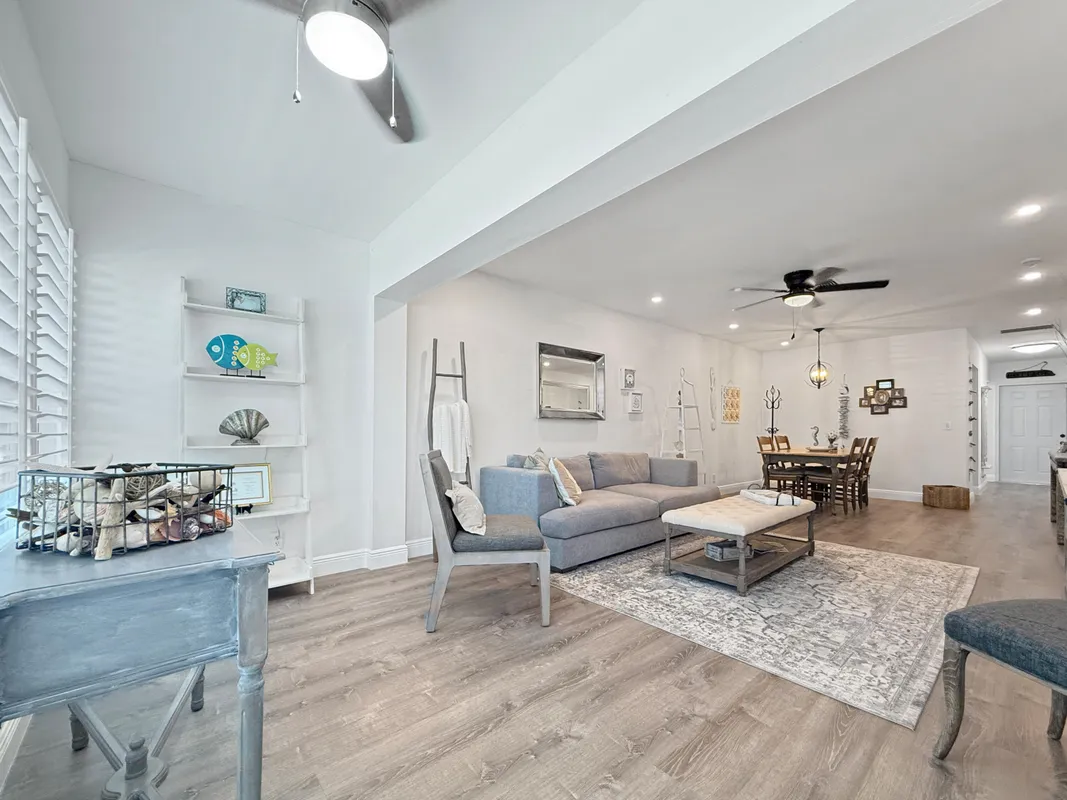 Property Slideshow image 1 of 13 | 1021 flame vine ave apt 203, Delray Beach, FL, 33445