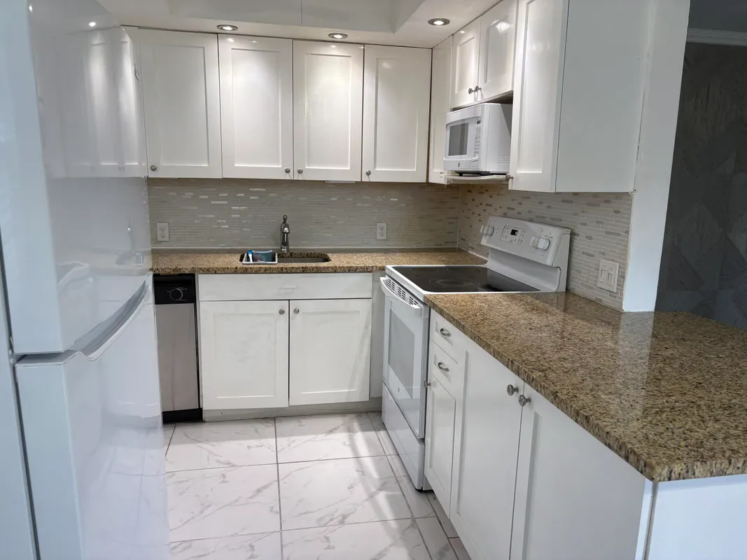 Property Slideshow image 1 of 15 | 169 dorset e unit e169, Boca Raton, FL, 33434