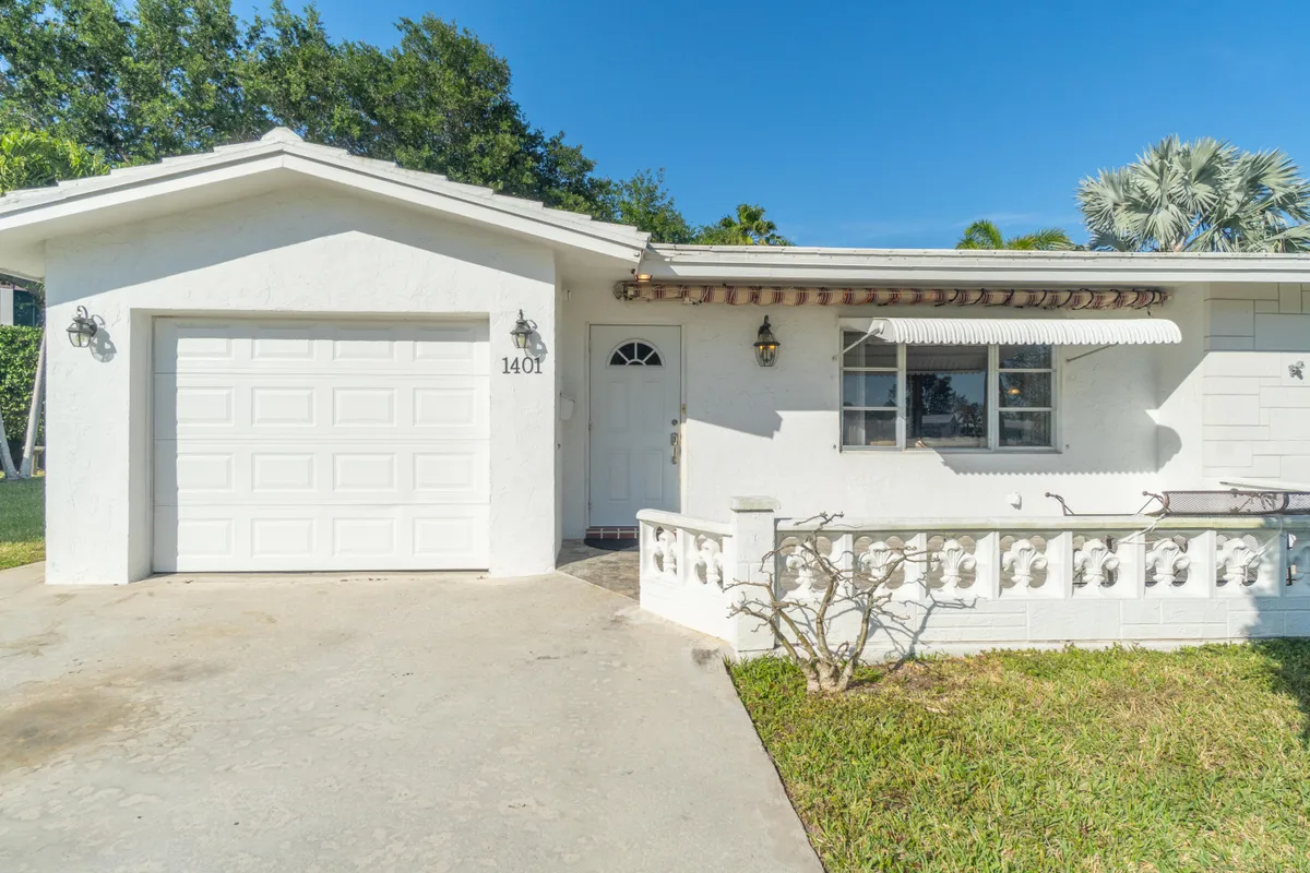 Property Slideshow image 1 of 37 | 1401 sw 17th ave, Boynton Beach, FL, 33426