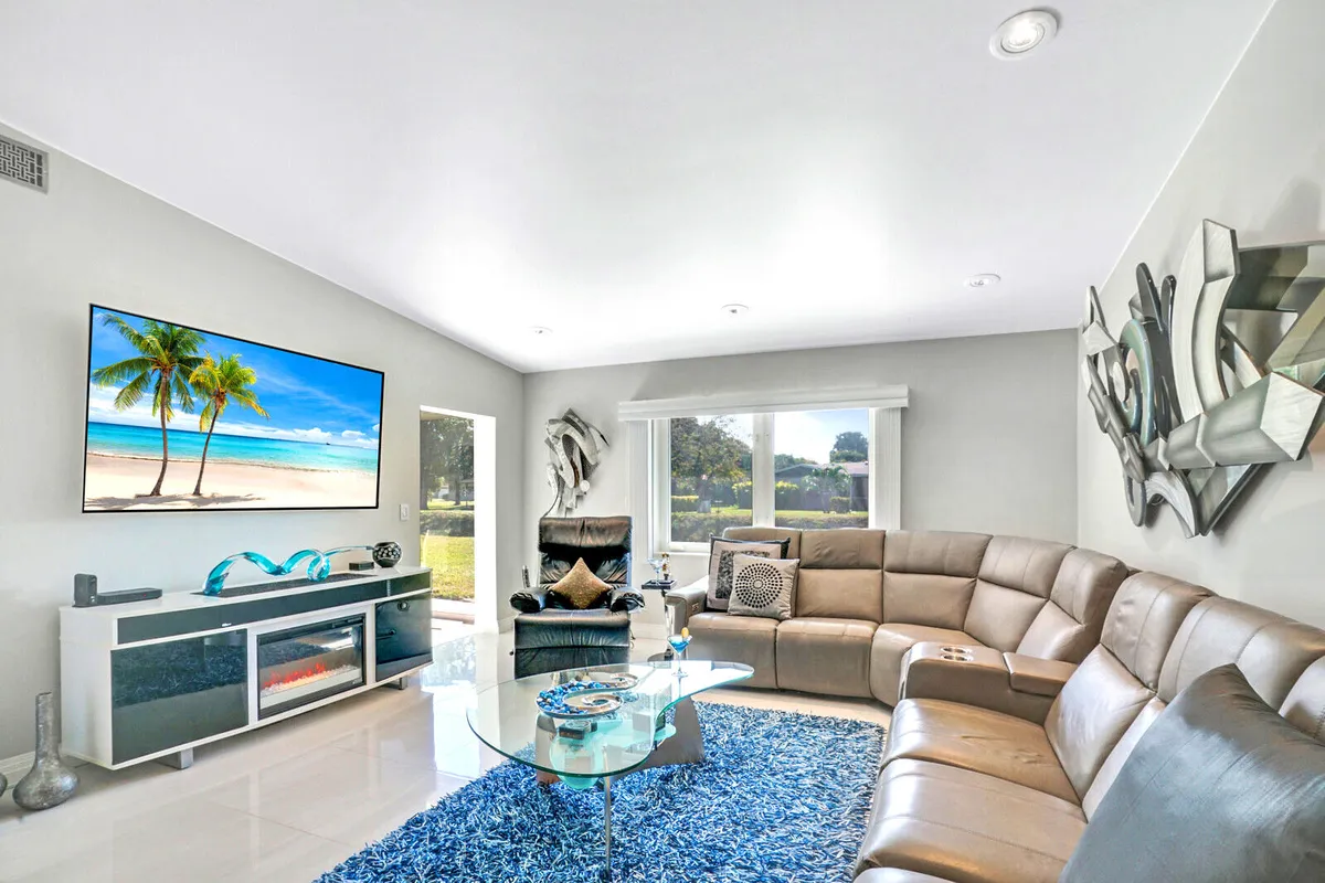 Property Slideshow image 1 of 53 | 6140 kings gate cir, Delray Beach, FL, 33484
