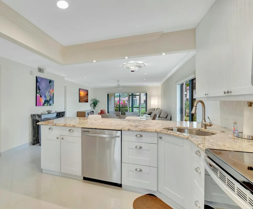 Property Slideshow image 1 of 37 | 7898 eastlake dr apt 7g, Boca Raton, FL, 33433