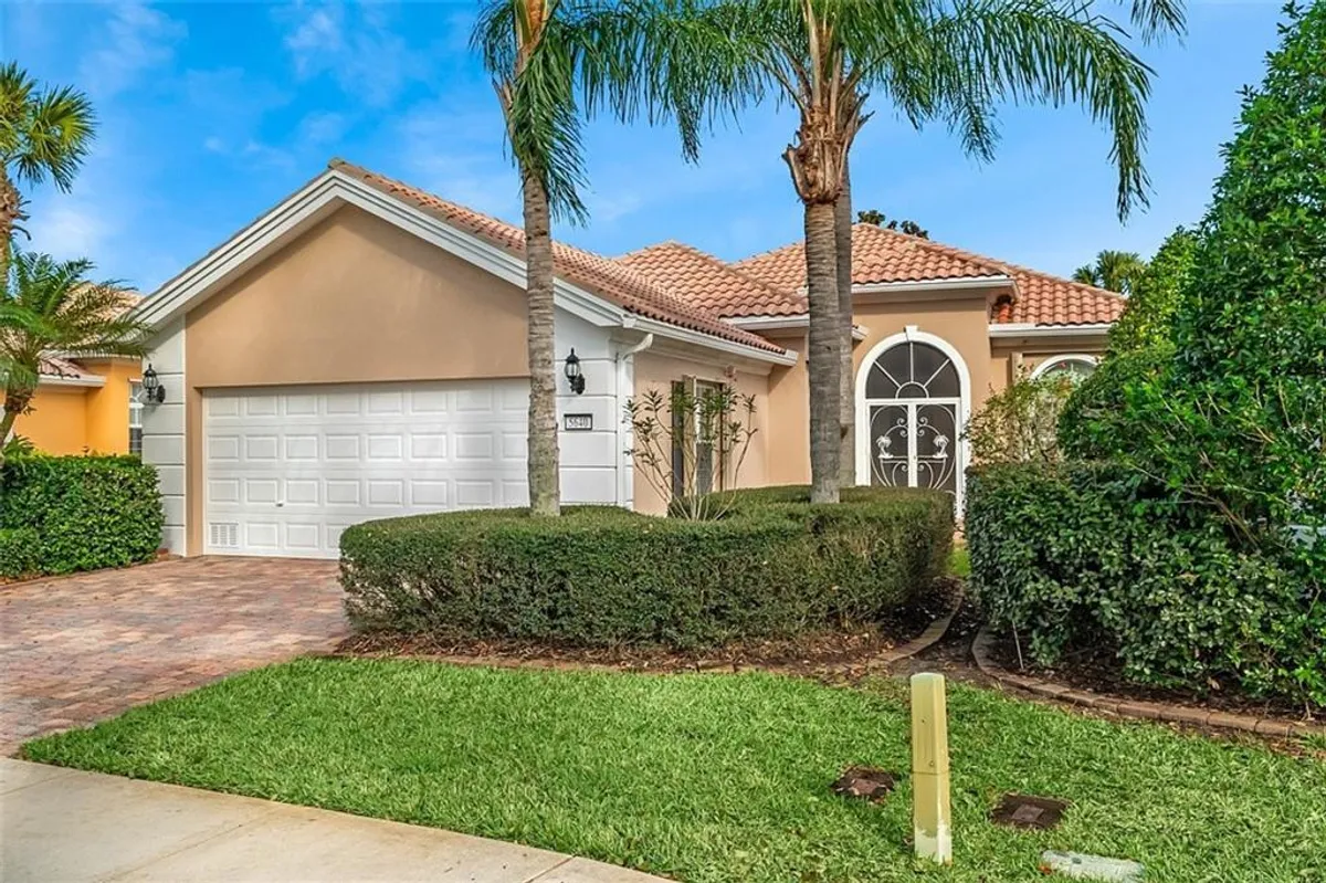 Property Slideshow image 1 of 36 | 5640 corsica pl, Vero Beach, FL, 32967