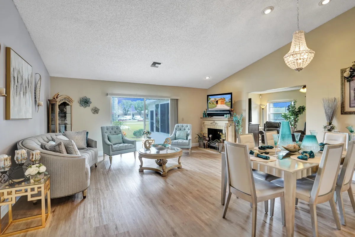 Property Slideshow image 1 of 47 | 3570 amalfi dr, West Palm Beach, FL, 33417