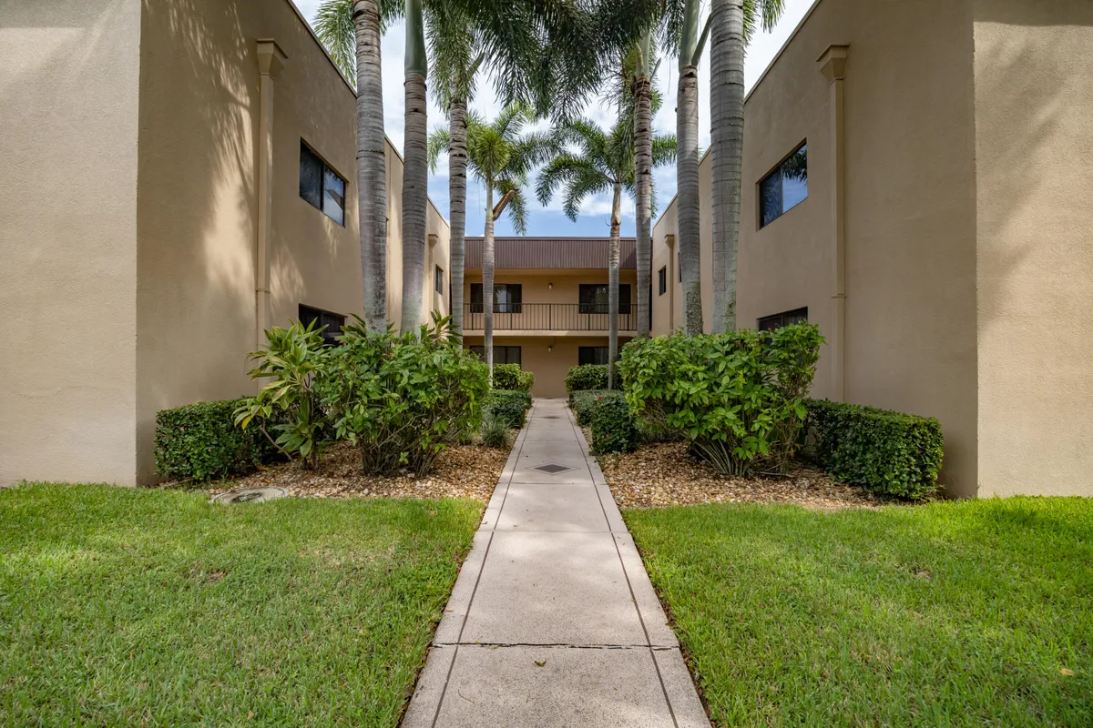 Property Slideshow image 1 of 28 | 15126 ashland st apt 228, Delray Beach, FL, 33484