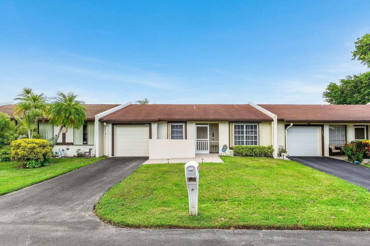 Property Slideshow image 1 of 28 | 5452 laurel oak st, Delray Beach, FL, 33484