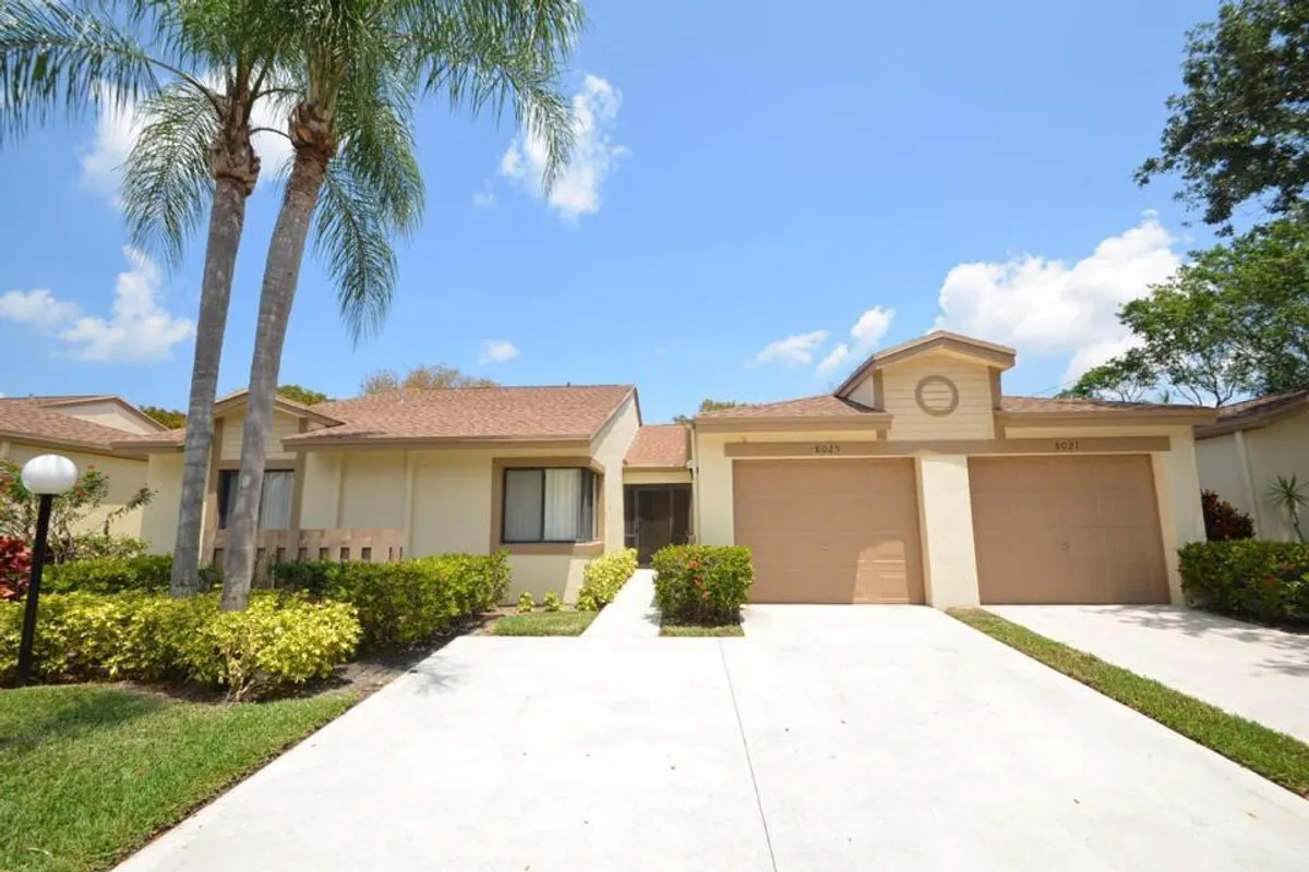 Property Slideshow image 1 of 23 | 8025 whispering palm dr, Boca Raton, FL, 33496