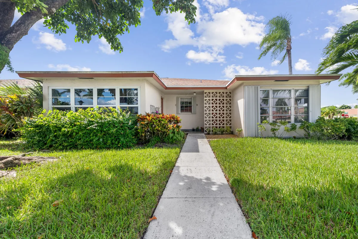 Property Slideshow image 1 of 46 | 4580 nw 3rd st d, Delray Beach, FL, 33445