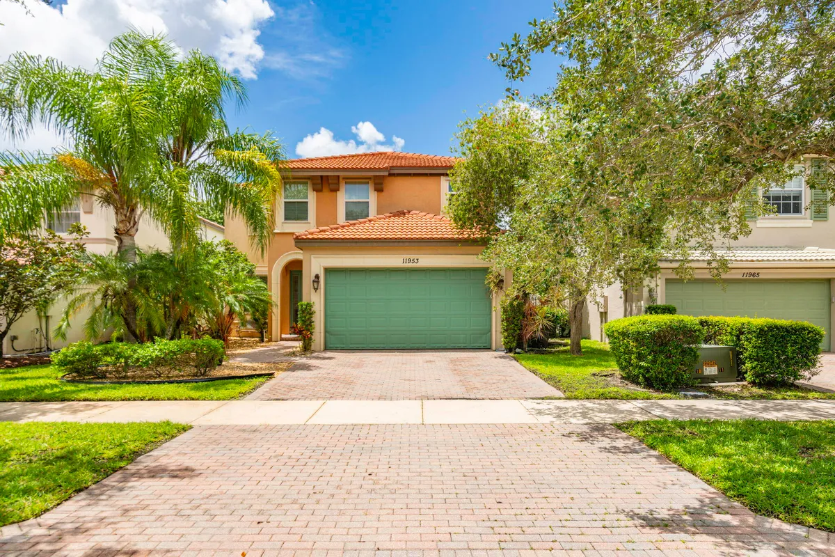 Property Slideshow image 1 of 29 | 11953 sw bennington cir, Port Saint Lucie, FL, 34987