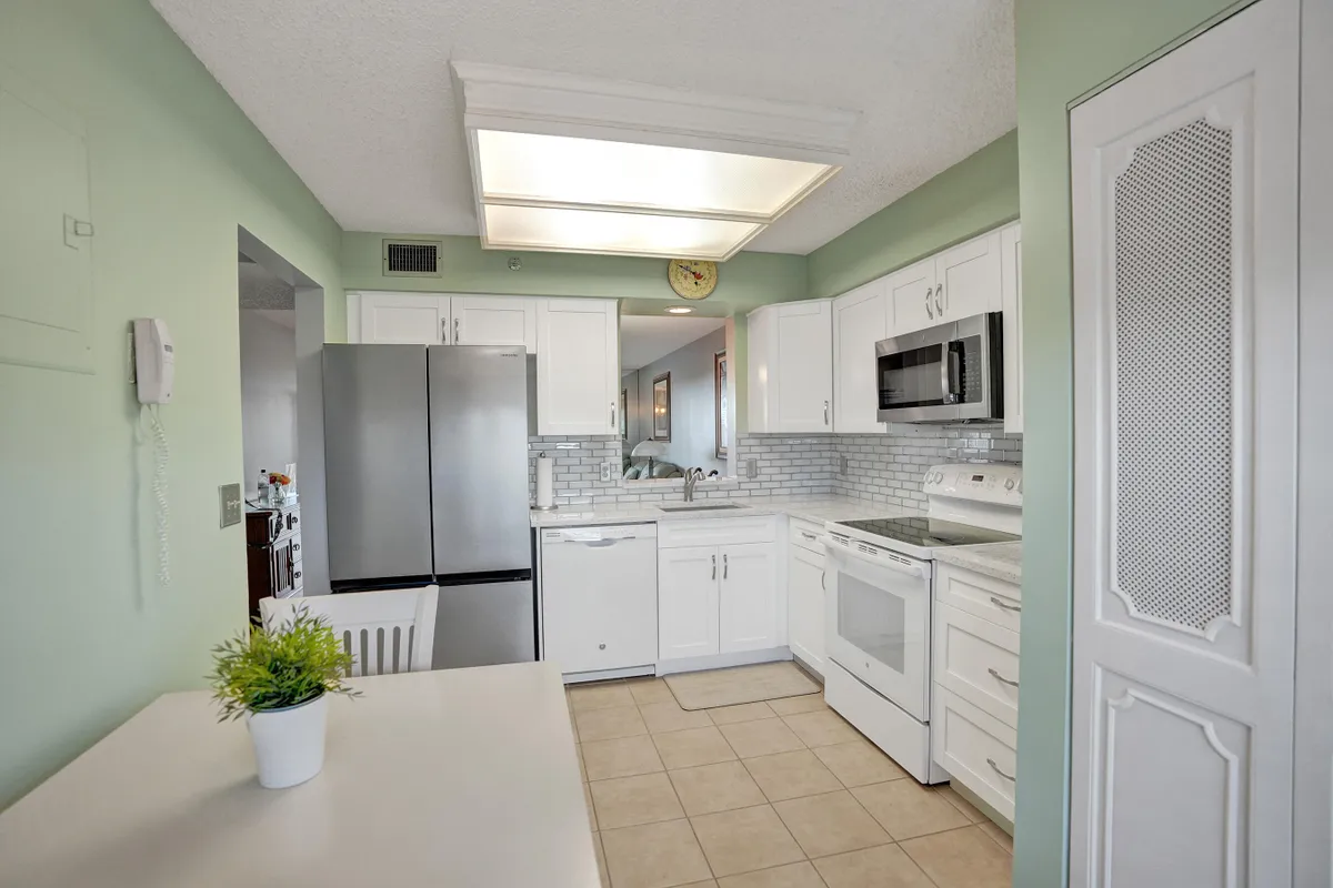 Property Slideshow image 1 of 36 | 14623 bonaire blvd apt 503, Delray Beach, FL, 33446