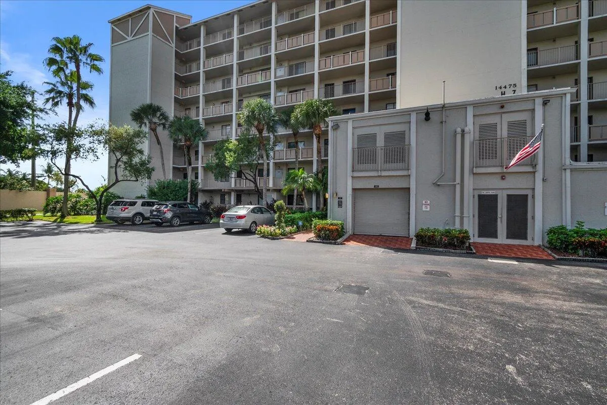Property Slideshow image 1 of 39 | 14475 strathmore ln apt 402, Delray Beach, FL, 33446