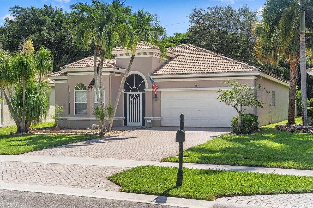 Property Slideshow image 1 of 49 | 6677 southport dr, Boynton Beach, FL, 33472