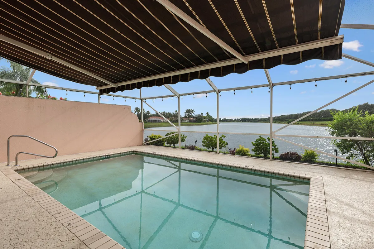 Property Slideshow image 1 of 60 | 2064 tigris dr, West Palm Beach, FL, 33411